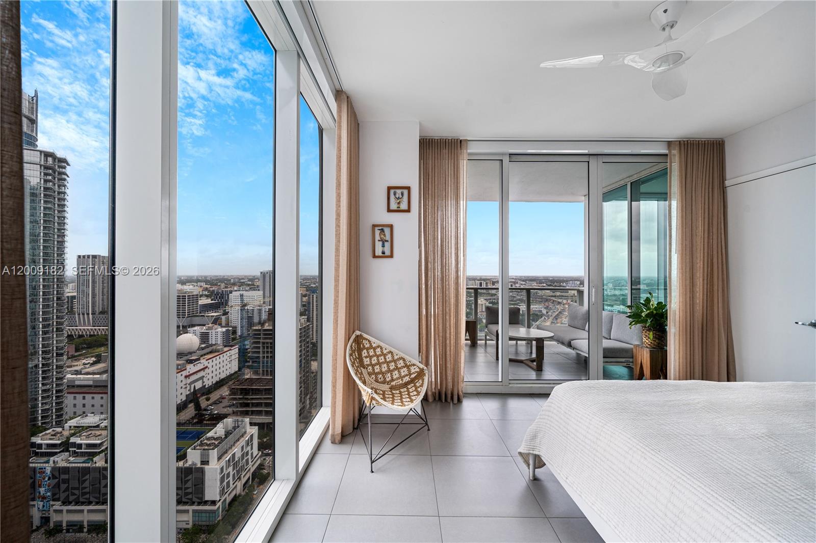 1040 Biscayne Boulevard 3607 Property Photo 10