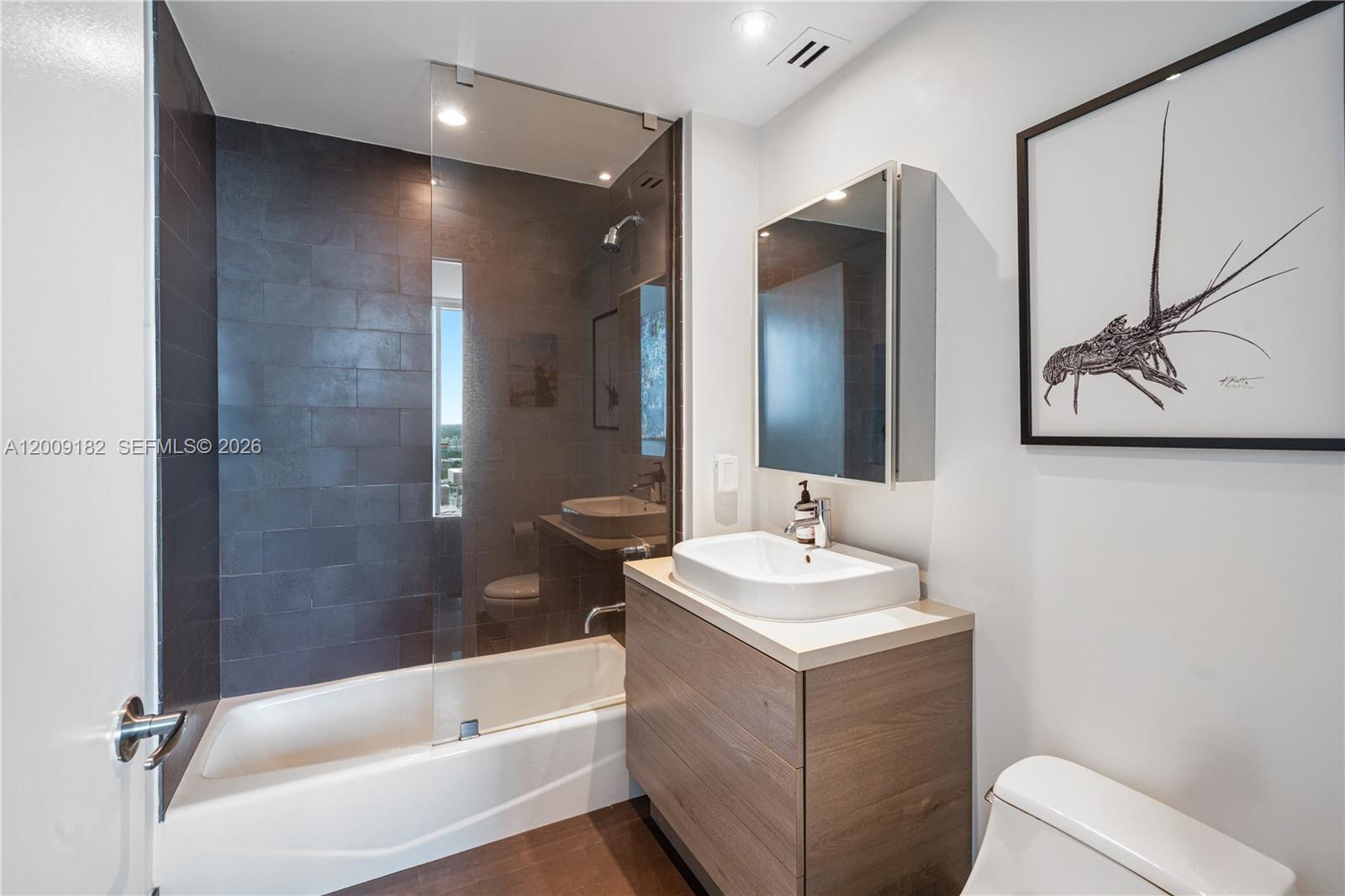1040 Biscayne Boulevard 3607 Property Photo 16
