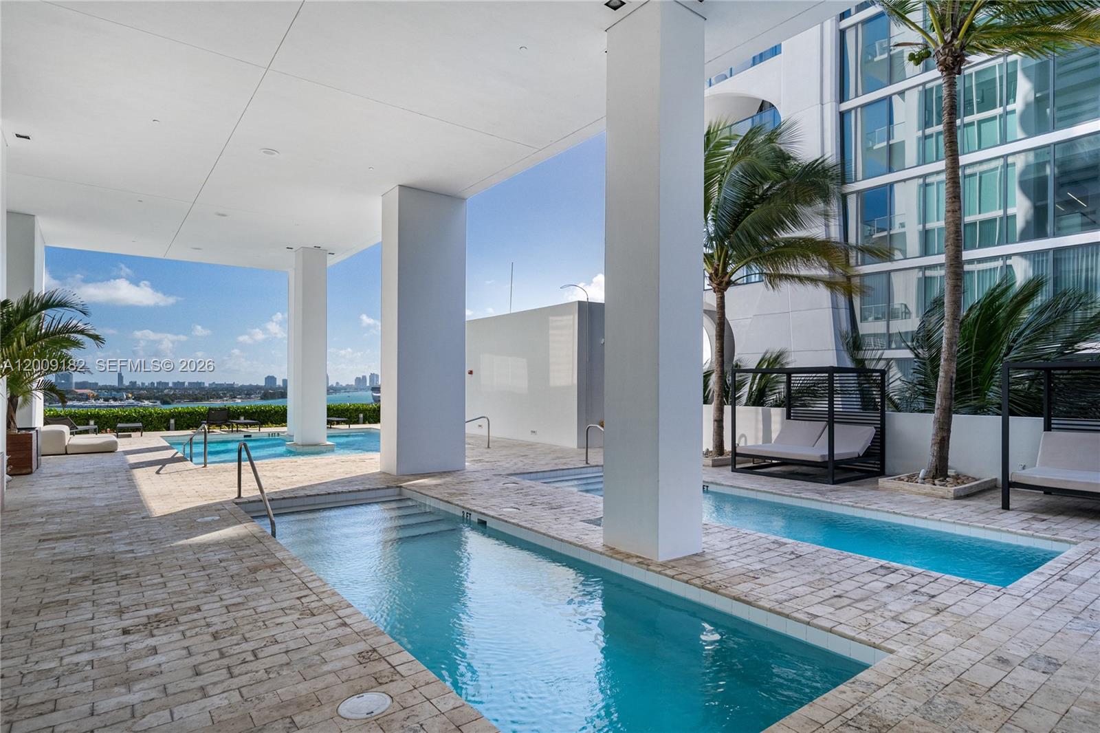 1040 Biscayne Boulevard 3607 Property Photo 30