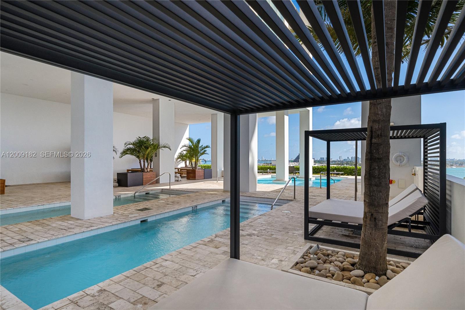 1040 Biscayne Boulevard 3607 Property Photo 32