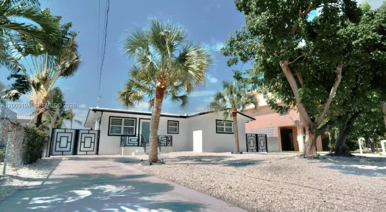 2133 Yellowtail Drive Property Photo 6