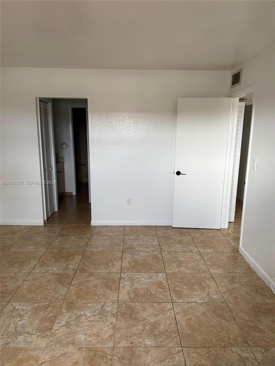 8425 Nw 8th Street 306 Property Photo 4