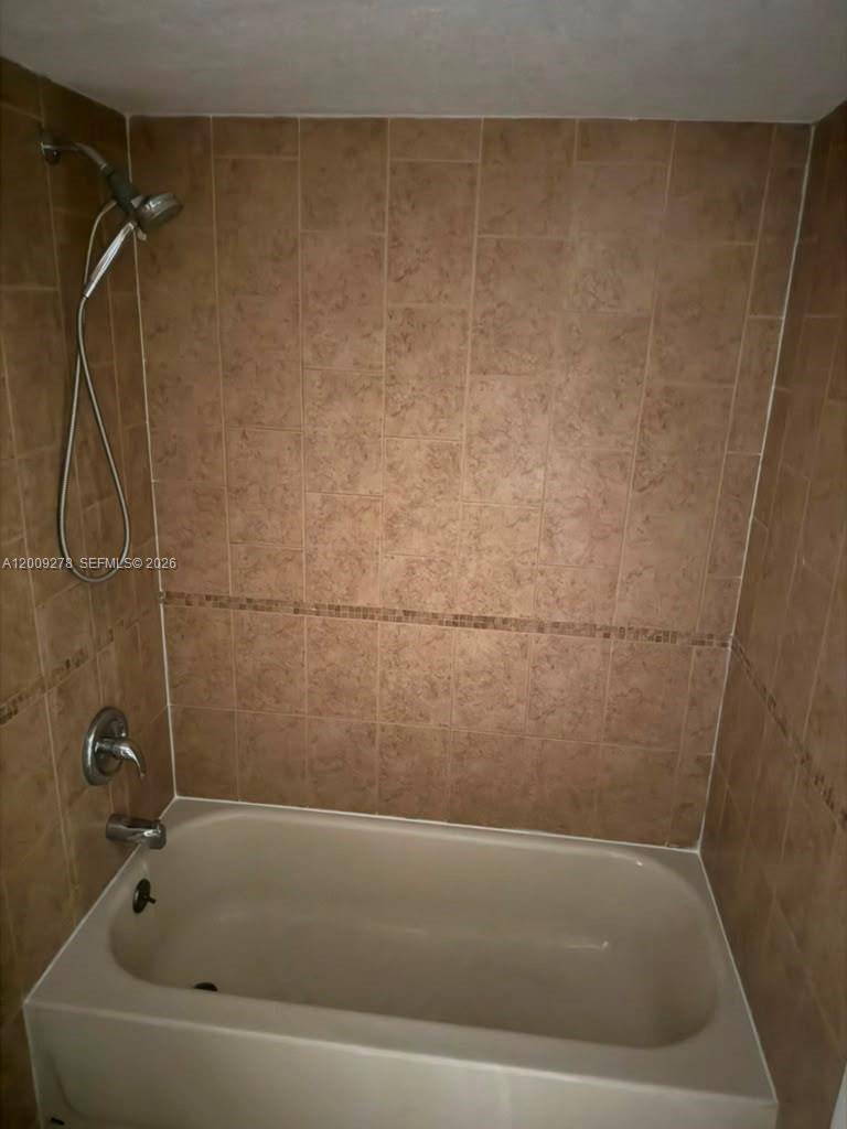 8425 Nw 8th Street 306 Property Photo 20