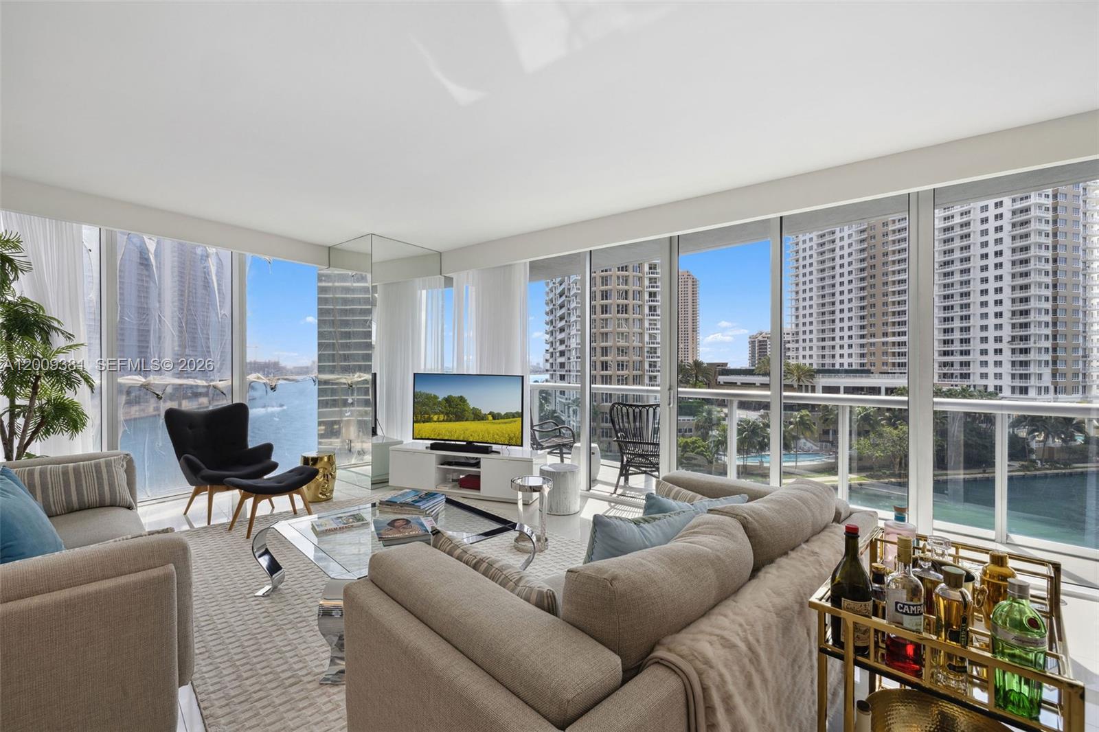 465 Brickell Avenue 701 Property Photo 1