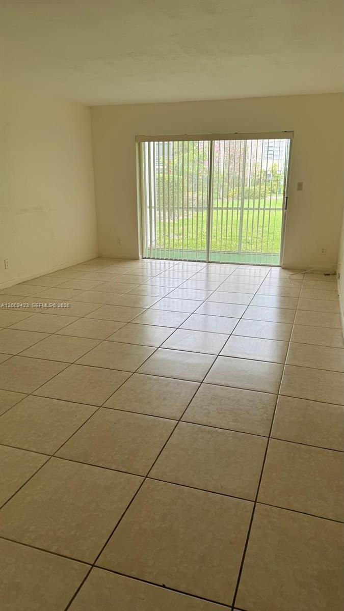 3774 Inverrary Boulevard 105p Property Photo 3