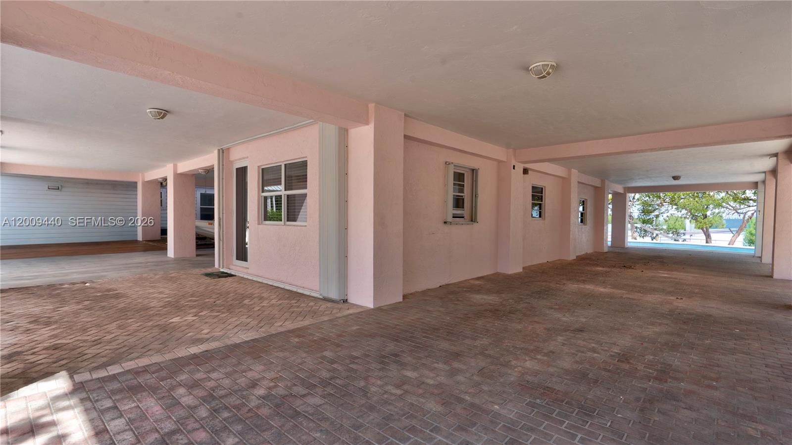 1101 Mastic Street Property Photo 27