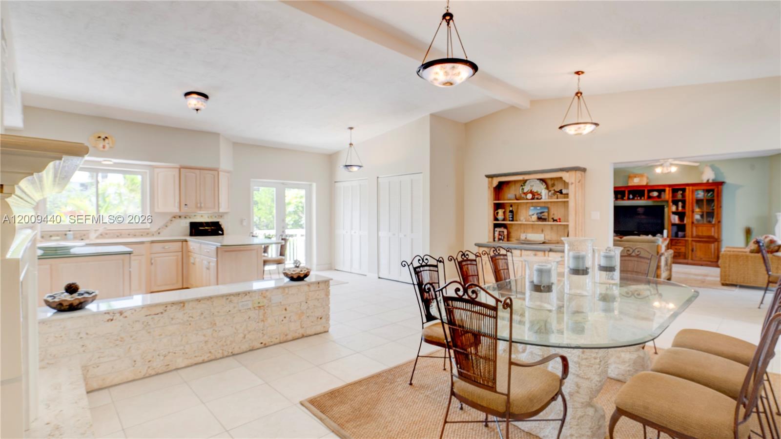 1101 Mastic Street Property Photo 36