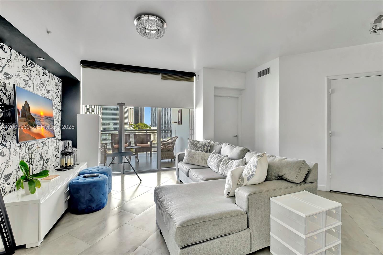 350 S Miami Avenue 1703 Property Photo 2