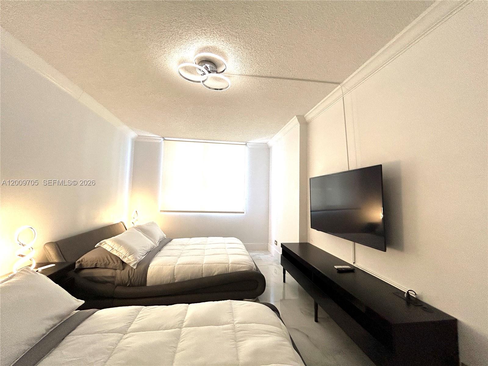 6039 Collins Avenue 1507 Property Photo 21