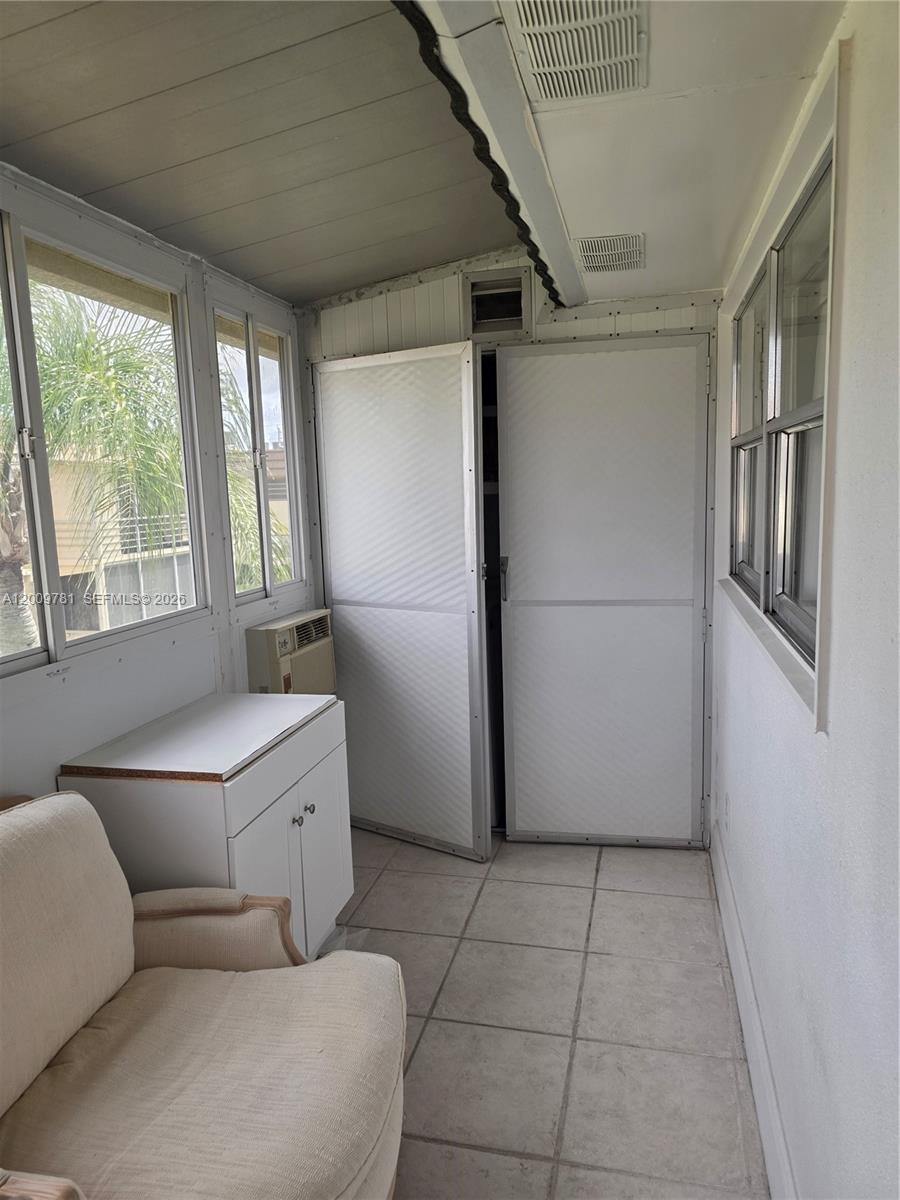 232 E Saxony E 232 Property Photo 12