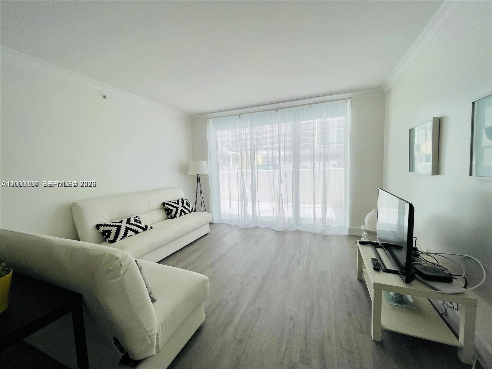 3001 S Ocean Drive 101 Property Photo 3