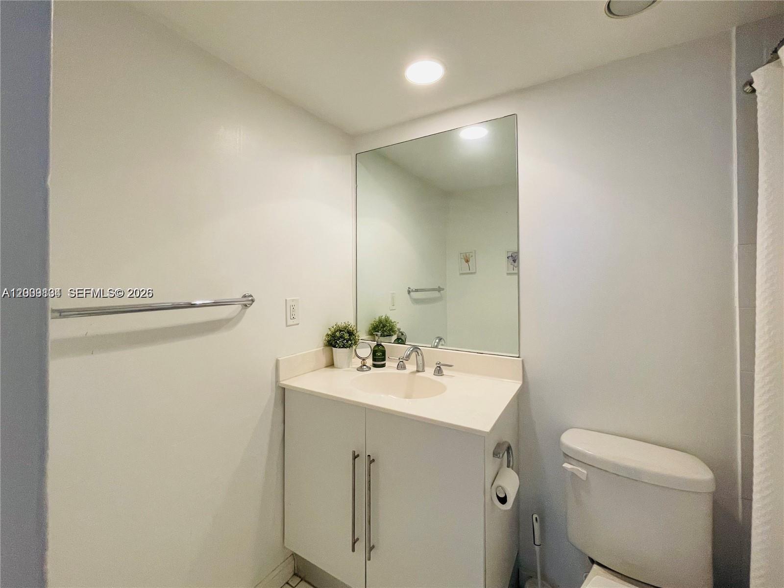3001 S Ocean Drive 101 Property Photo 8