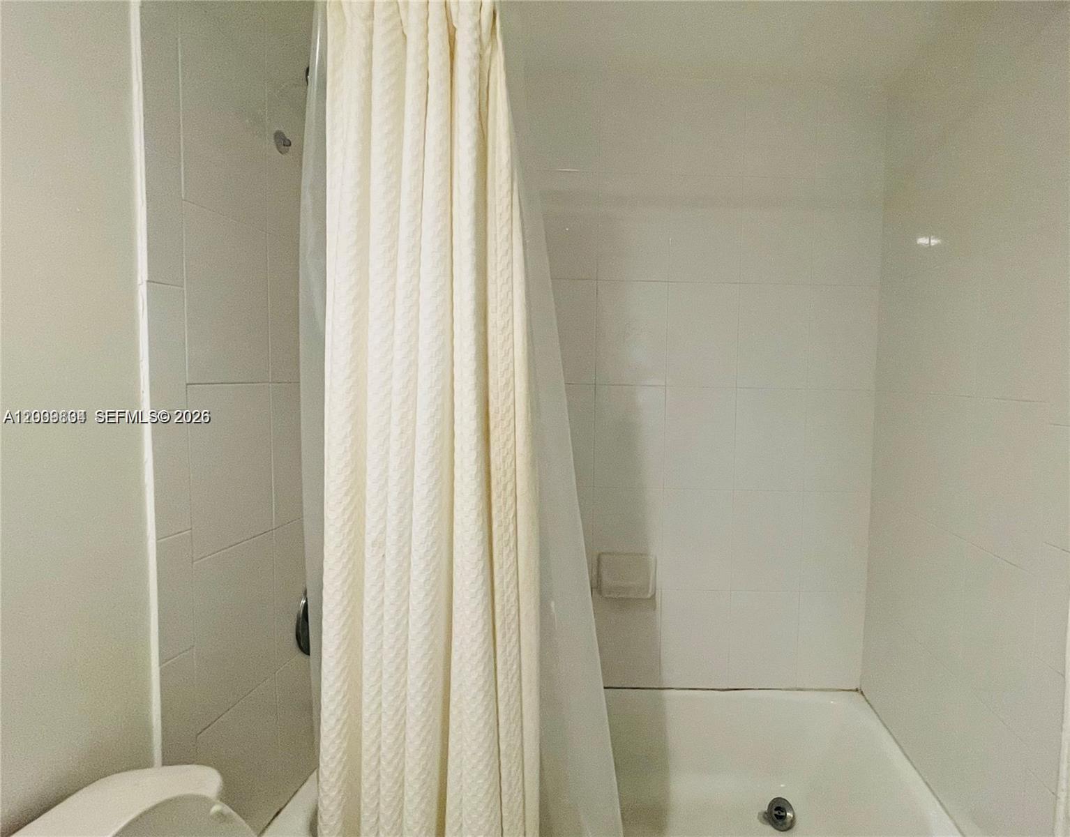 3001 S Ocean Drive 101 Property Photo 9