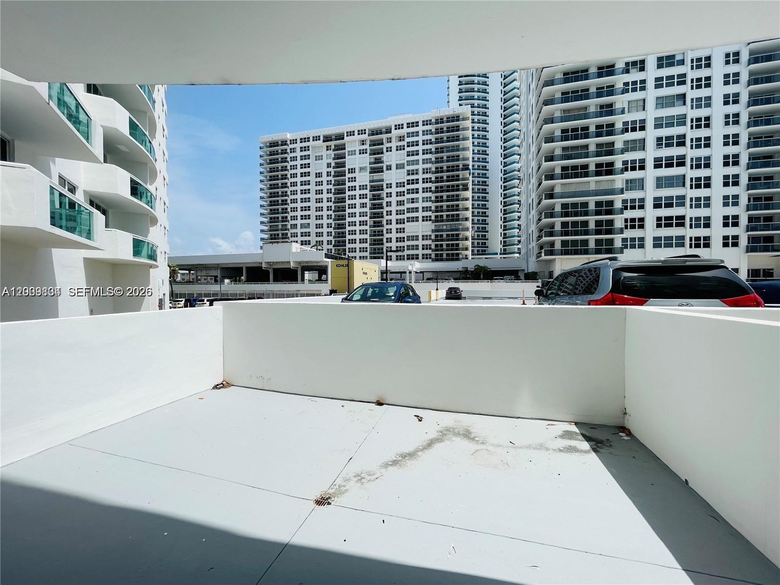 3001 S Ocean Drive 101 Property Photo 13