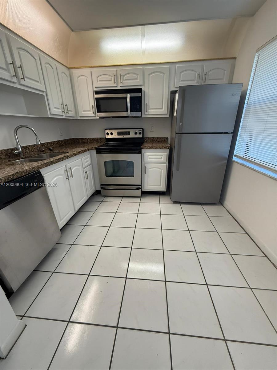 16413 Grape Way