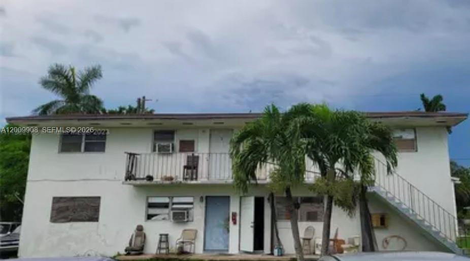 688 SW 6th Street