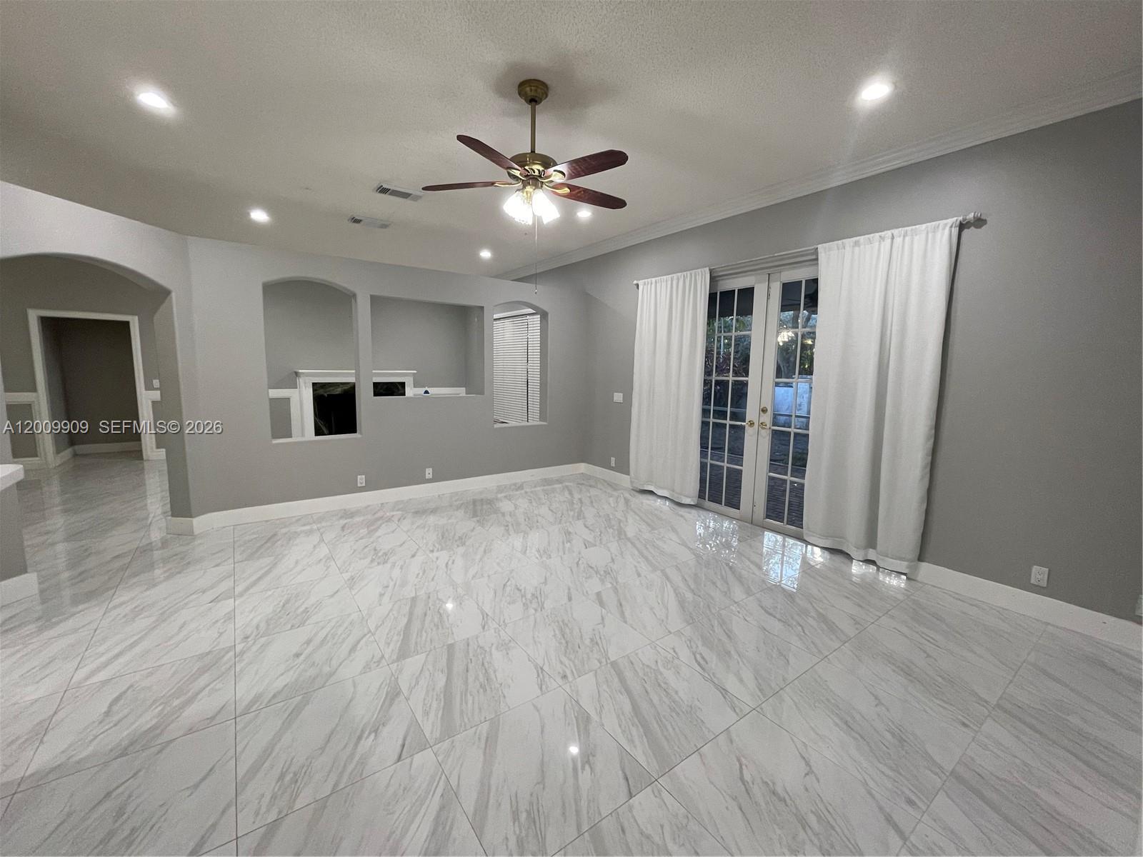 5263 Sw 34th Way Property Photo 11