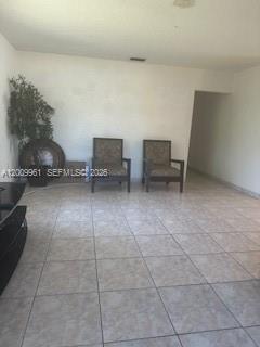 3128 Nw 65th Street Property Photo 4