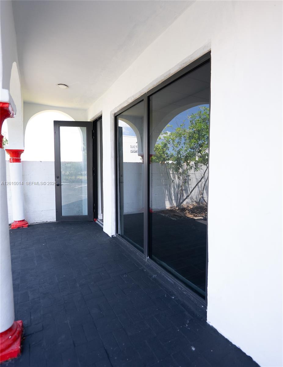 88 Nw 54th Street Property Photo 2
