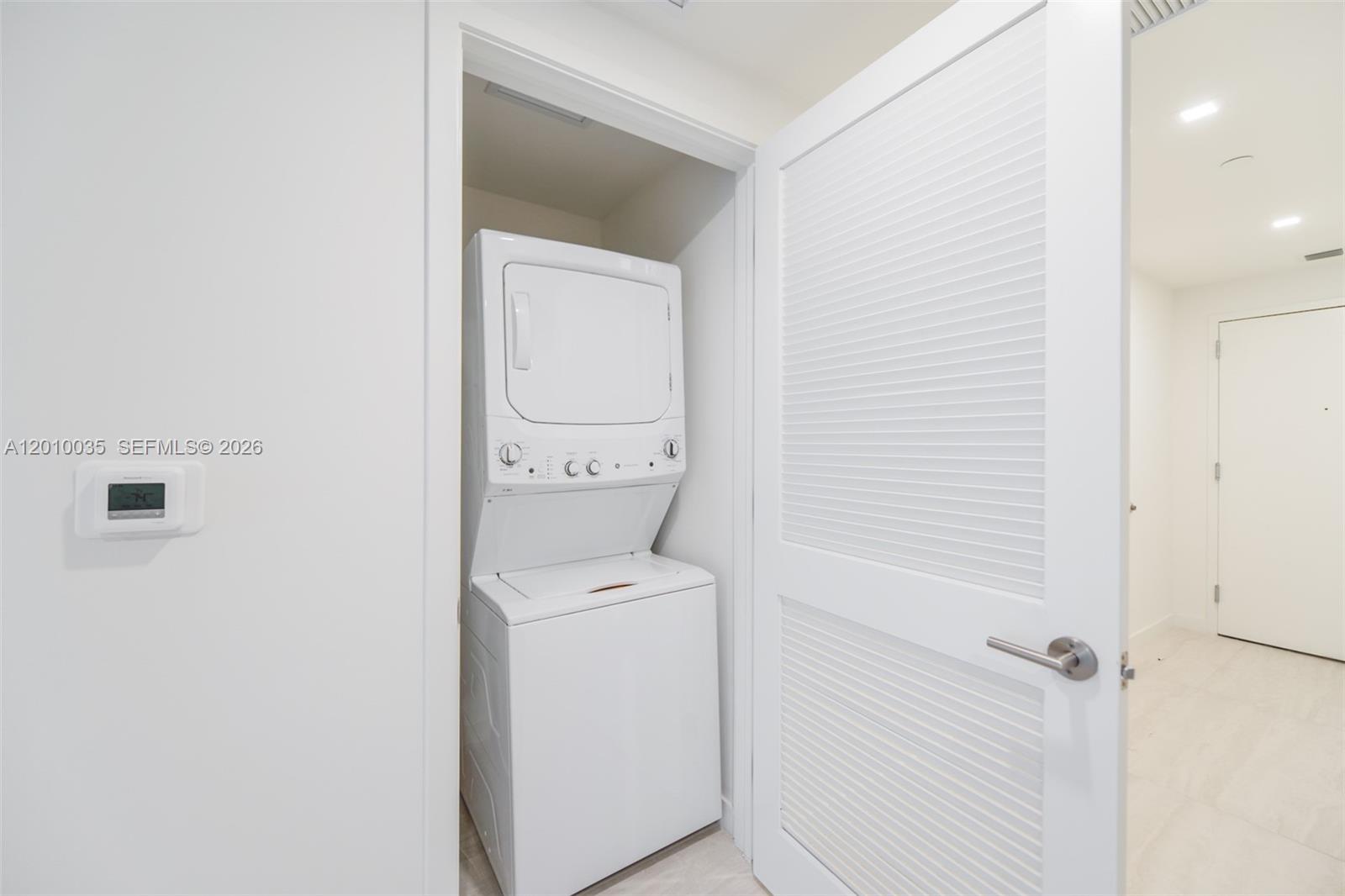 77 Se 5 Street 2603 Property Photo 12