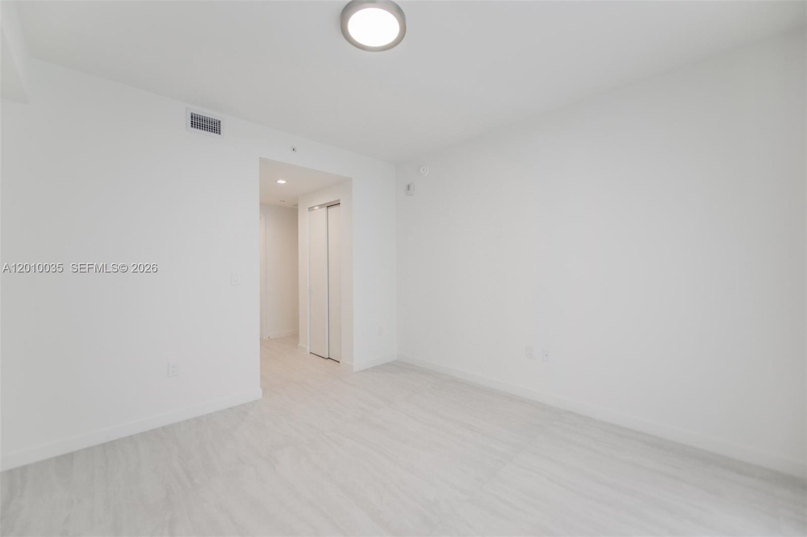 77 Se 5 Street 2603 Property Photo 19