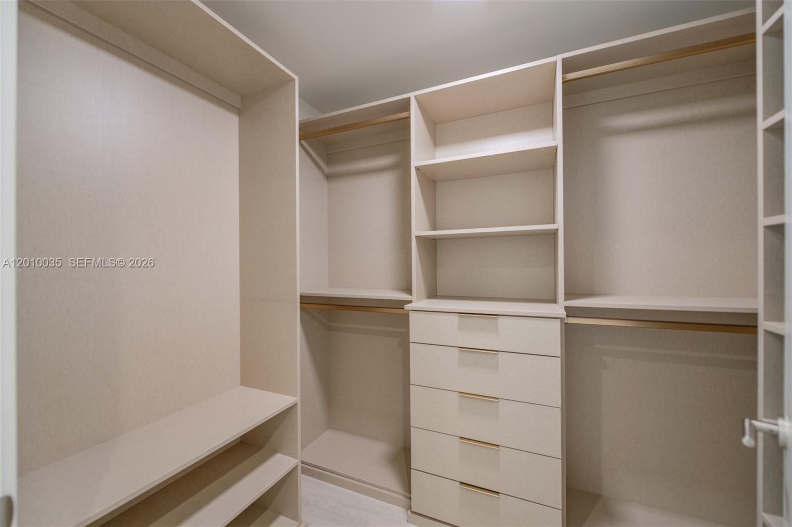 77 Se 5 Street 2603 Property Photo 20