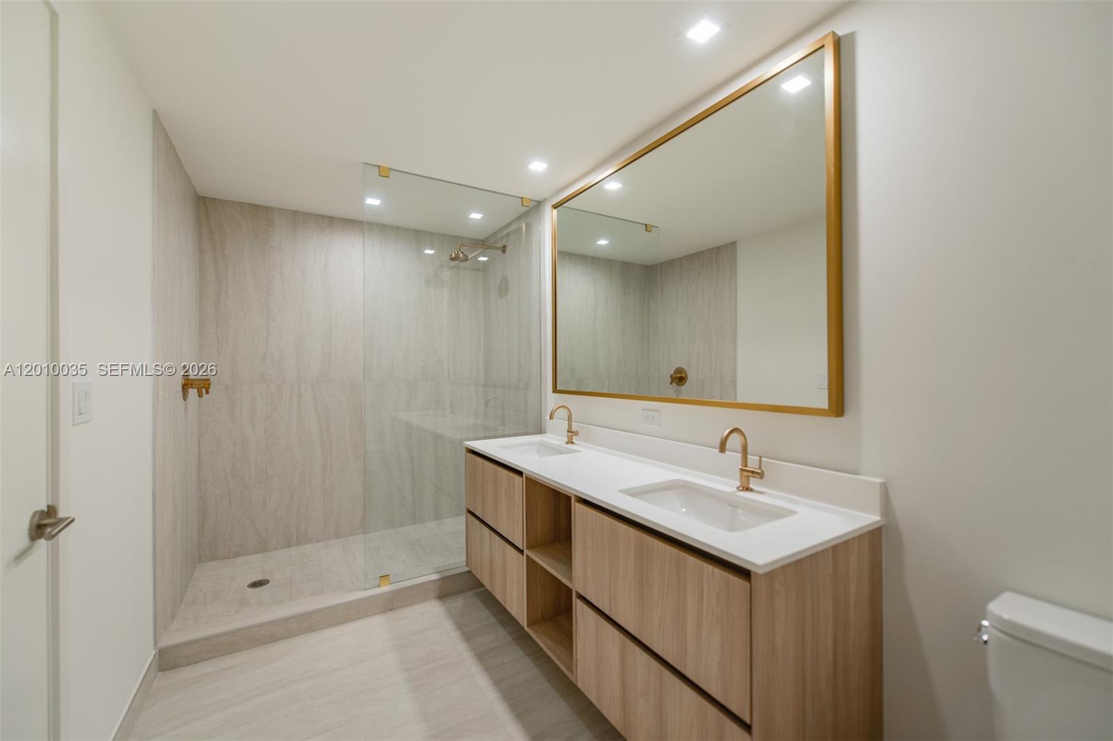 77 Se 5 Street 2603 Property Photo 21