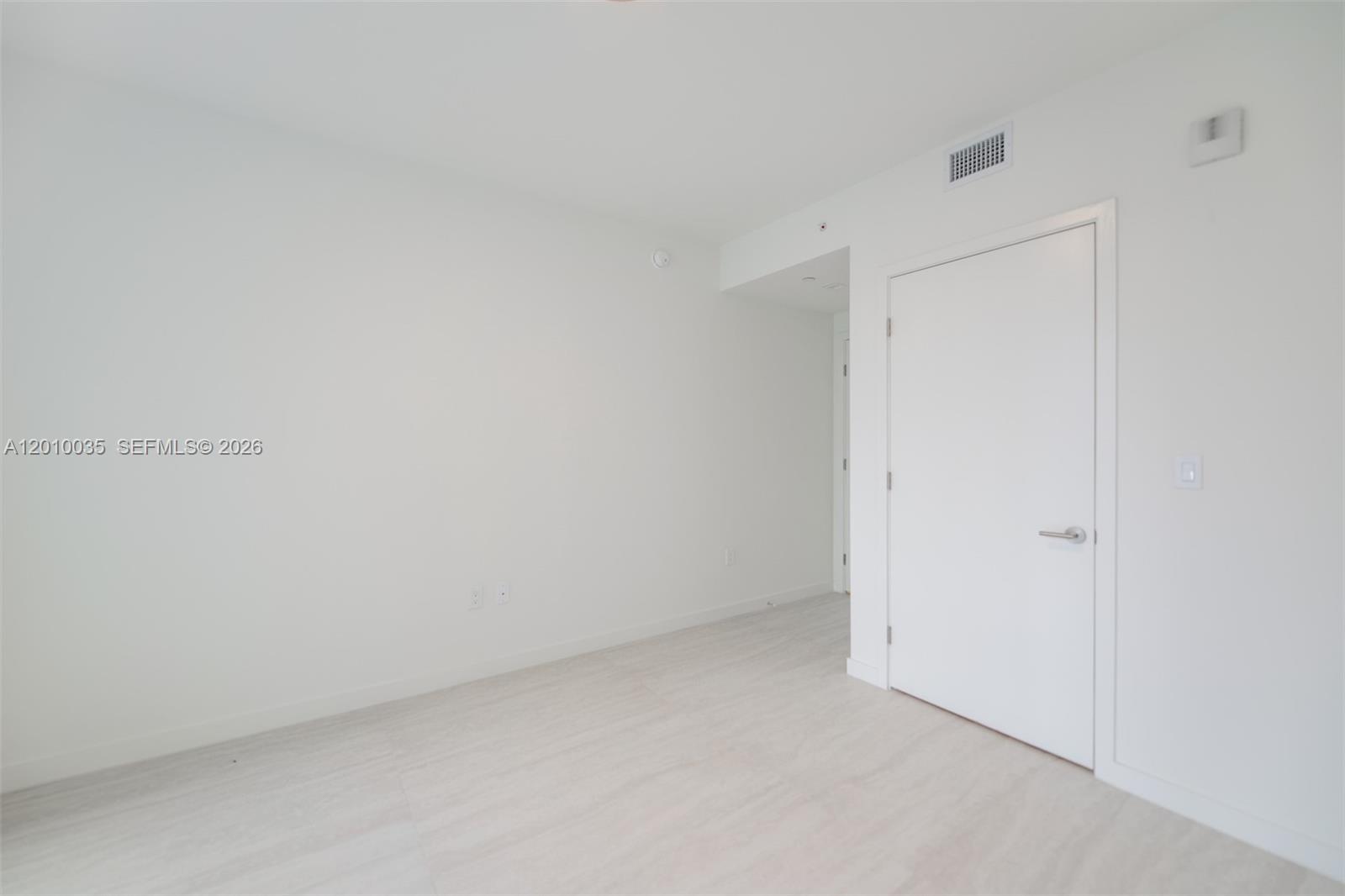77 Se 5 Street 2603 Property Photo 29