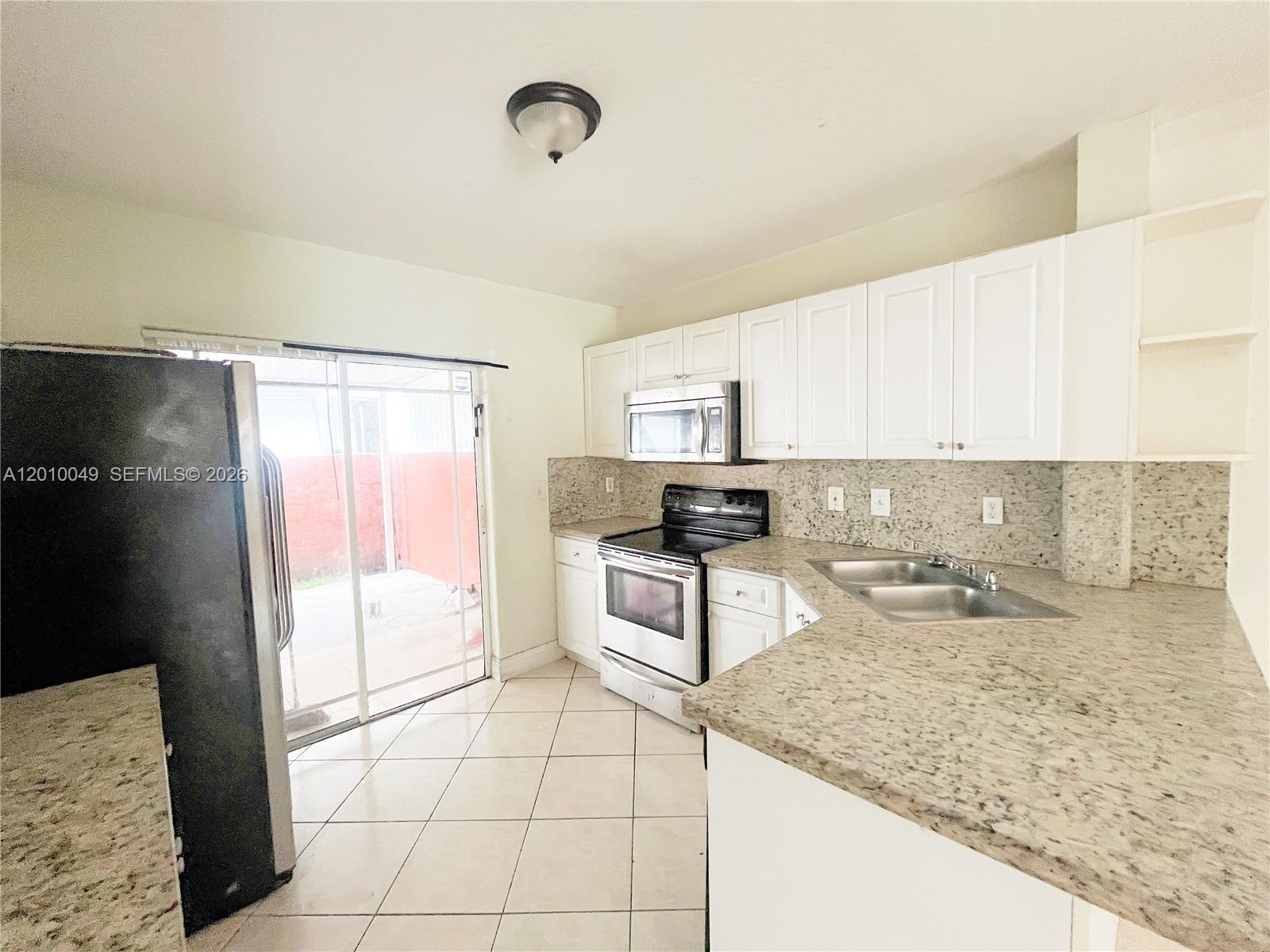 11051 W Okeechobee Road 101 Property Photo 10