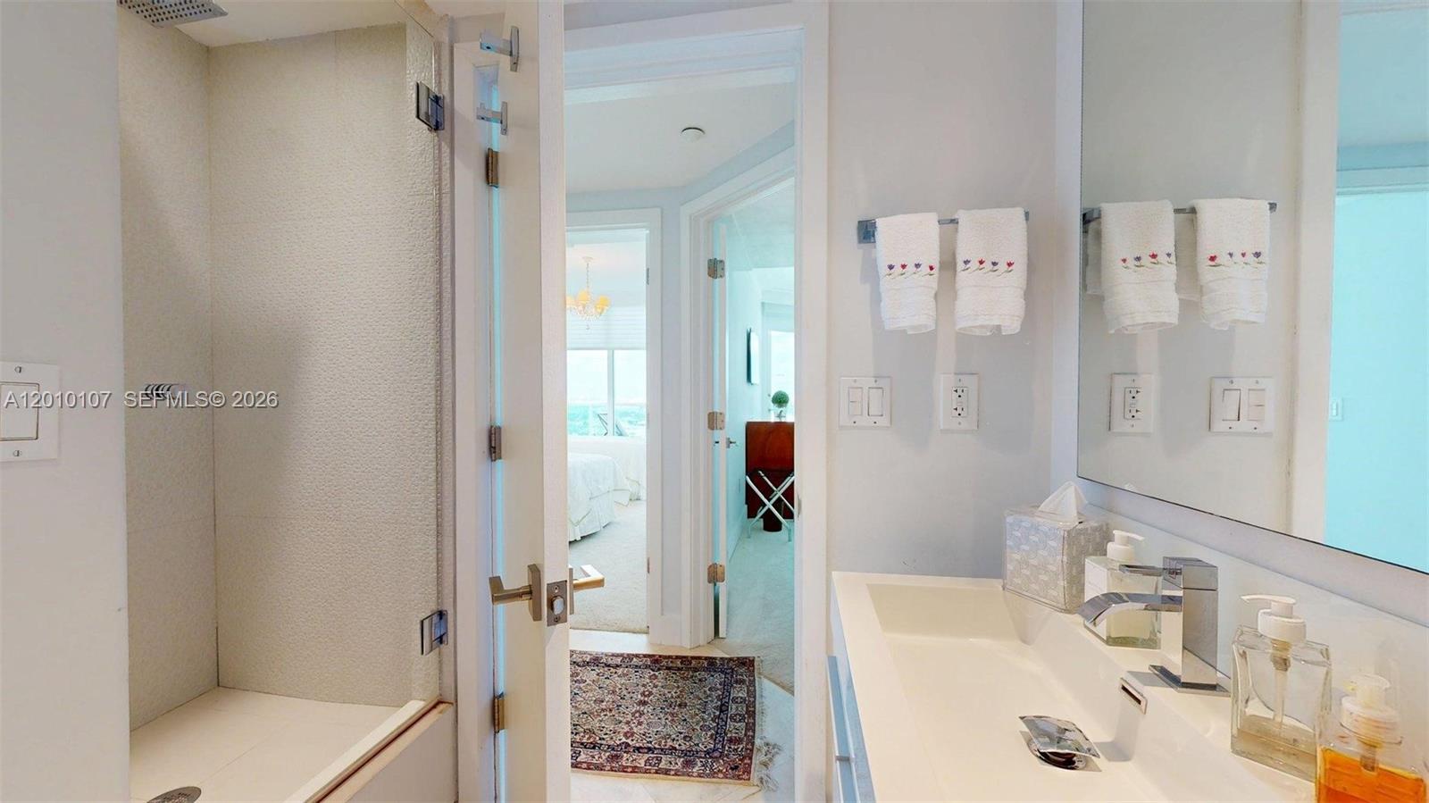 5025 Collins Avenue 2206 Property Photo 11
