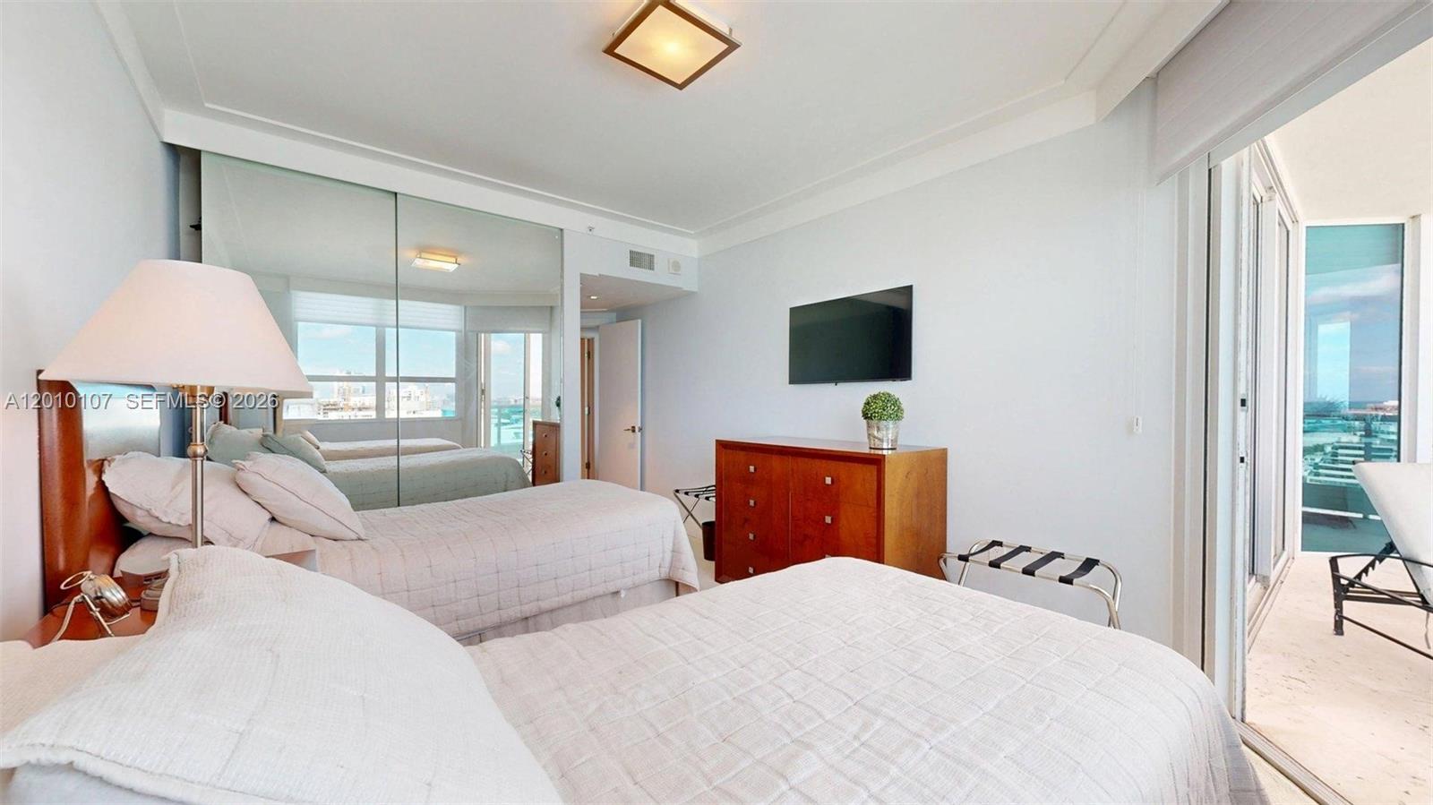 5025 Collins Avenue 2206 Property Photo 24