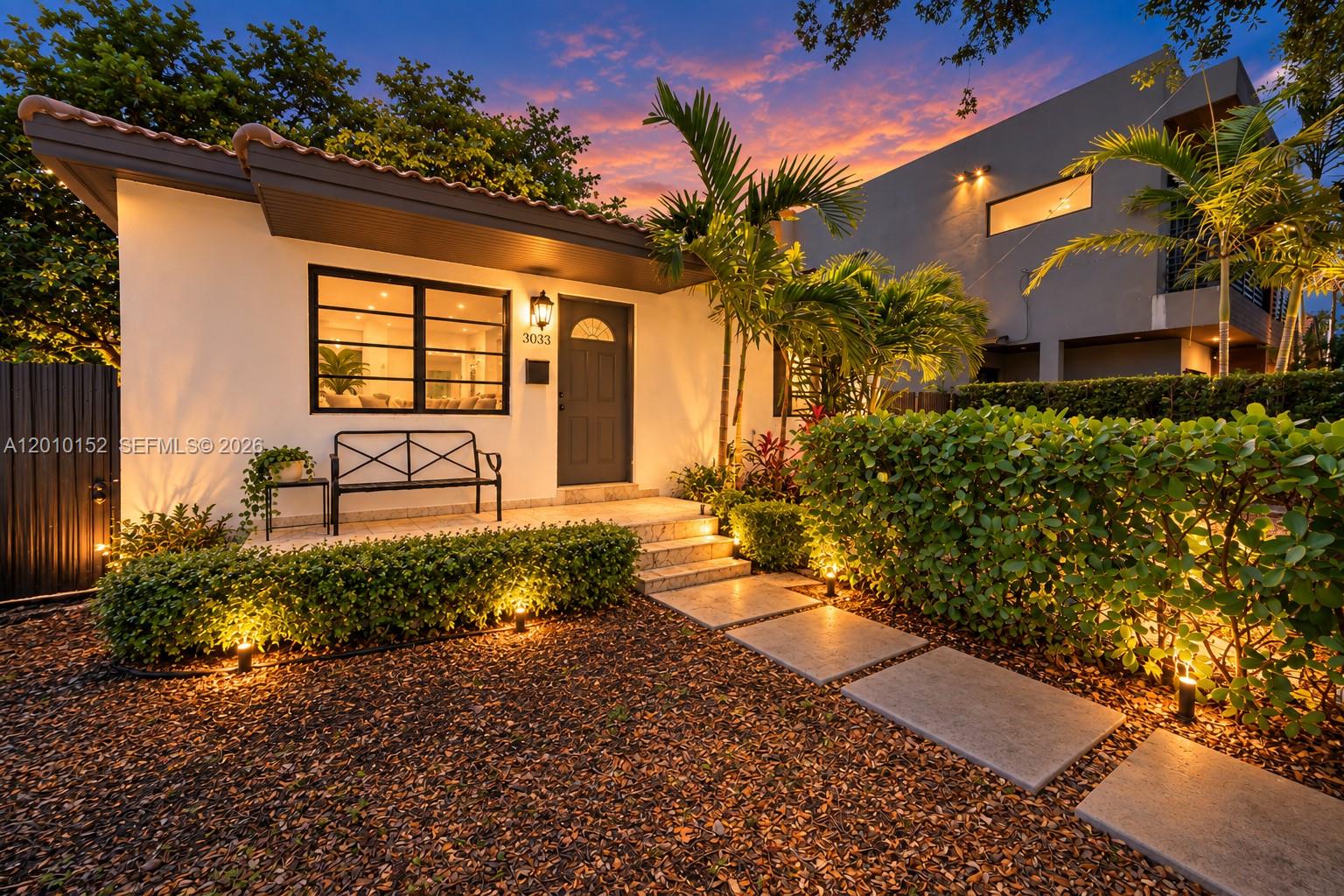 3033 Hibiscus Street Property Photo 4