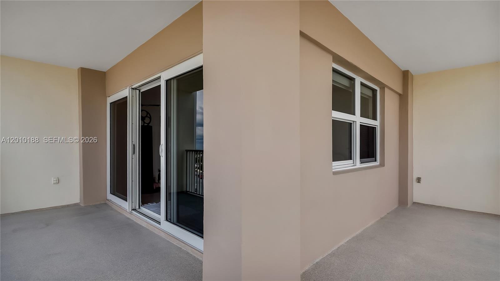300 Bayview Drive 605 Property Photo 23