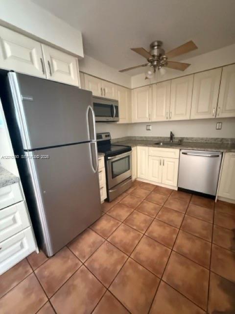 A12010193 Property Photo 10