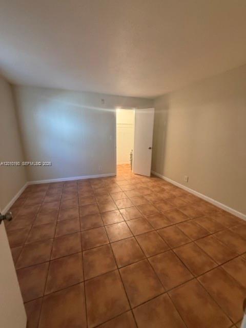 A12010193 Property Photo 16