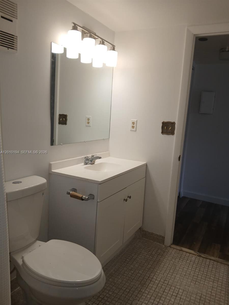 1300 Saint Charles Place 222 Property Photo 7