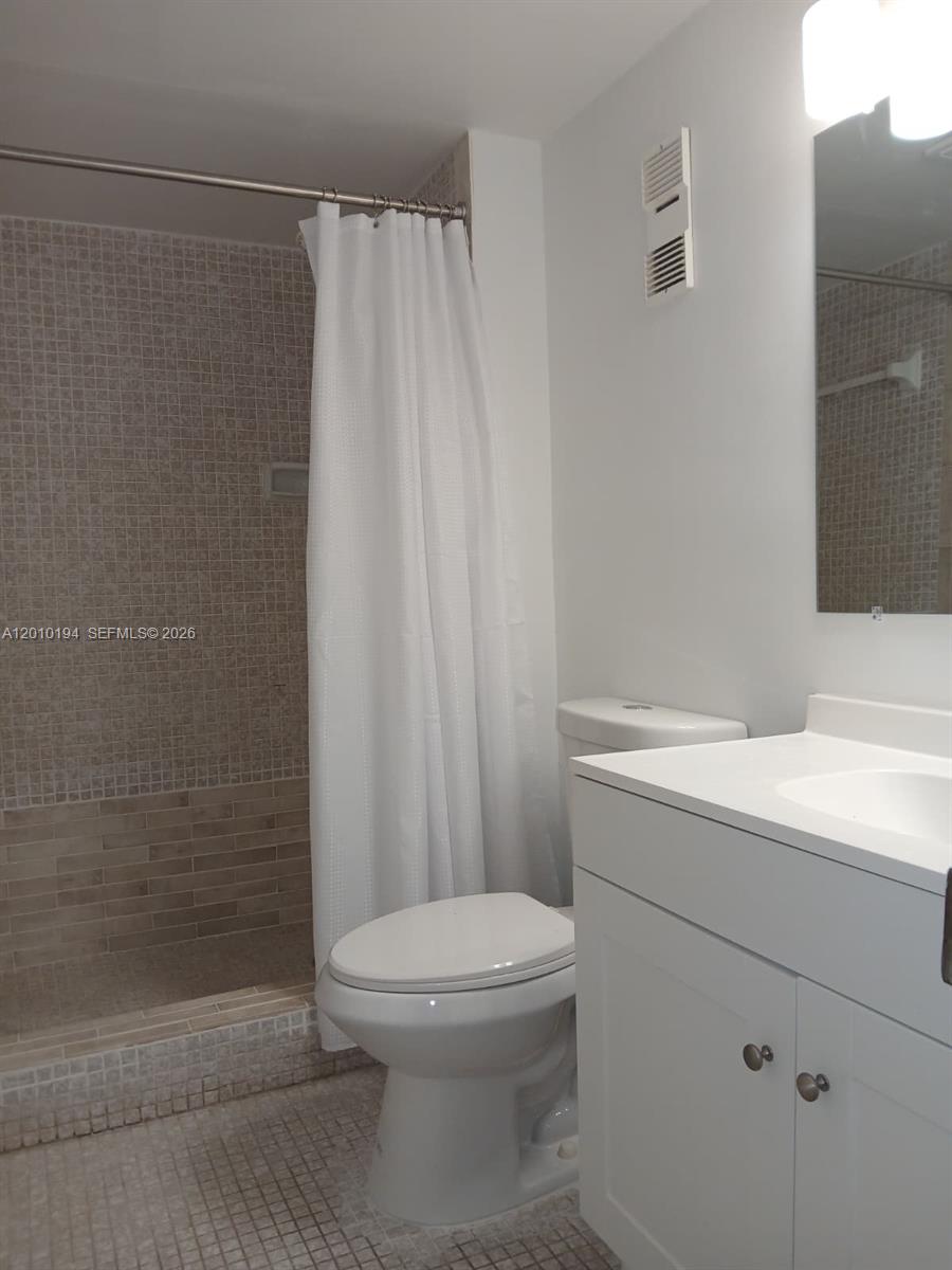 1300 Saint Charles Place 222 Property Photo 9