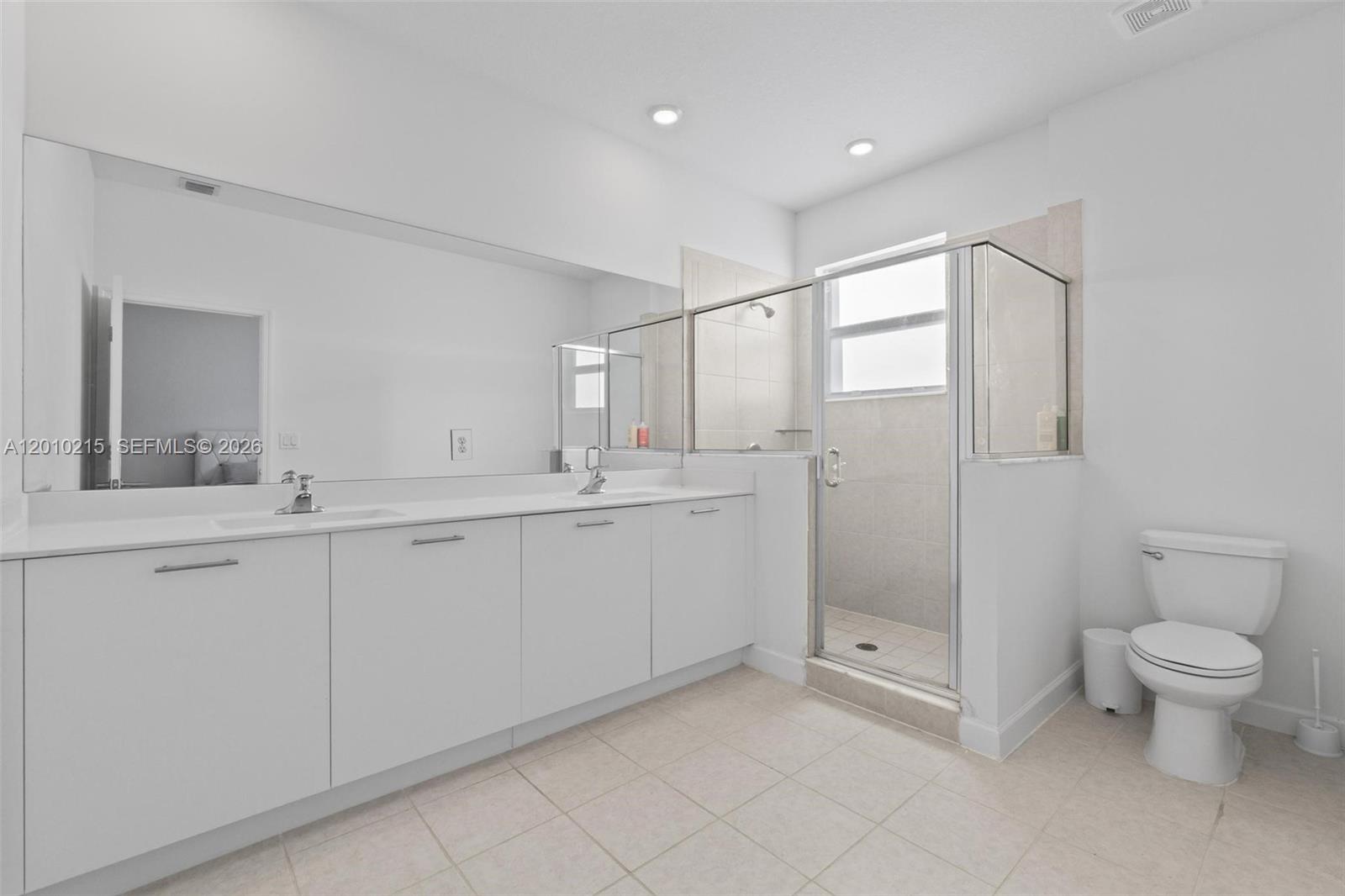 A12010215 Property Photo 26