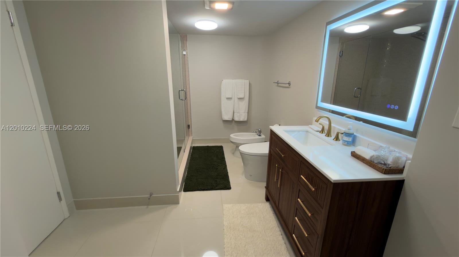 A12010224 Property Photo 9