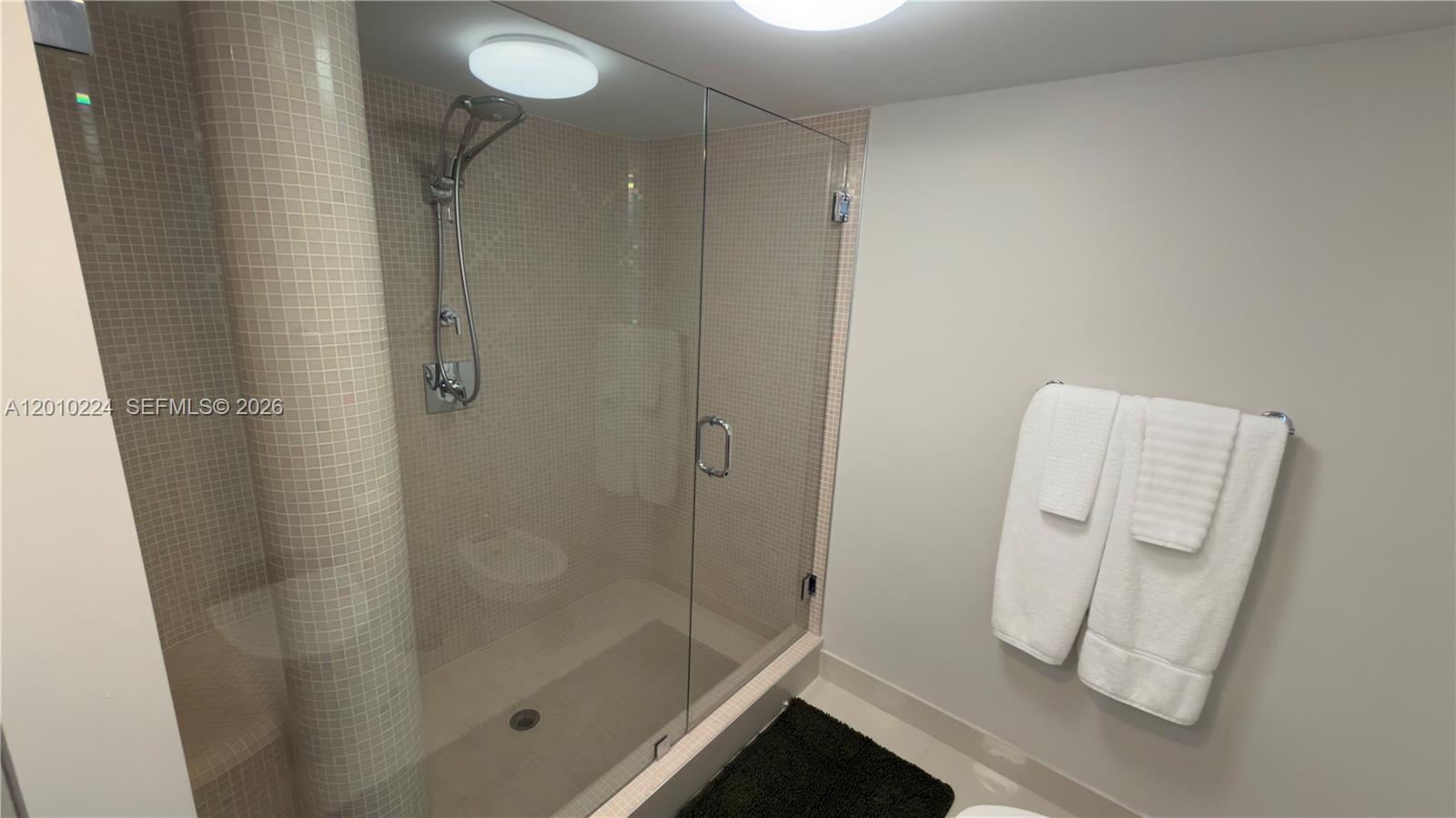 A12010224 Property Photo 10