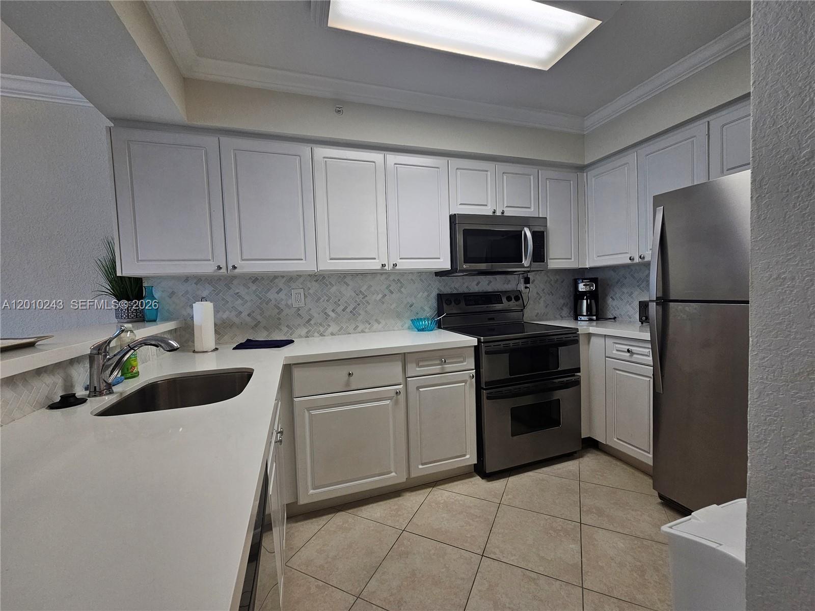 2501 S Ocean Drive 637 Property Photo 18