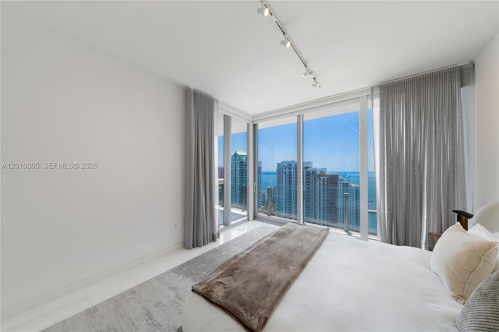 300 Biscayne Blvd Way 3503c Property Photo 29