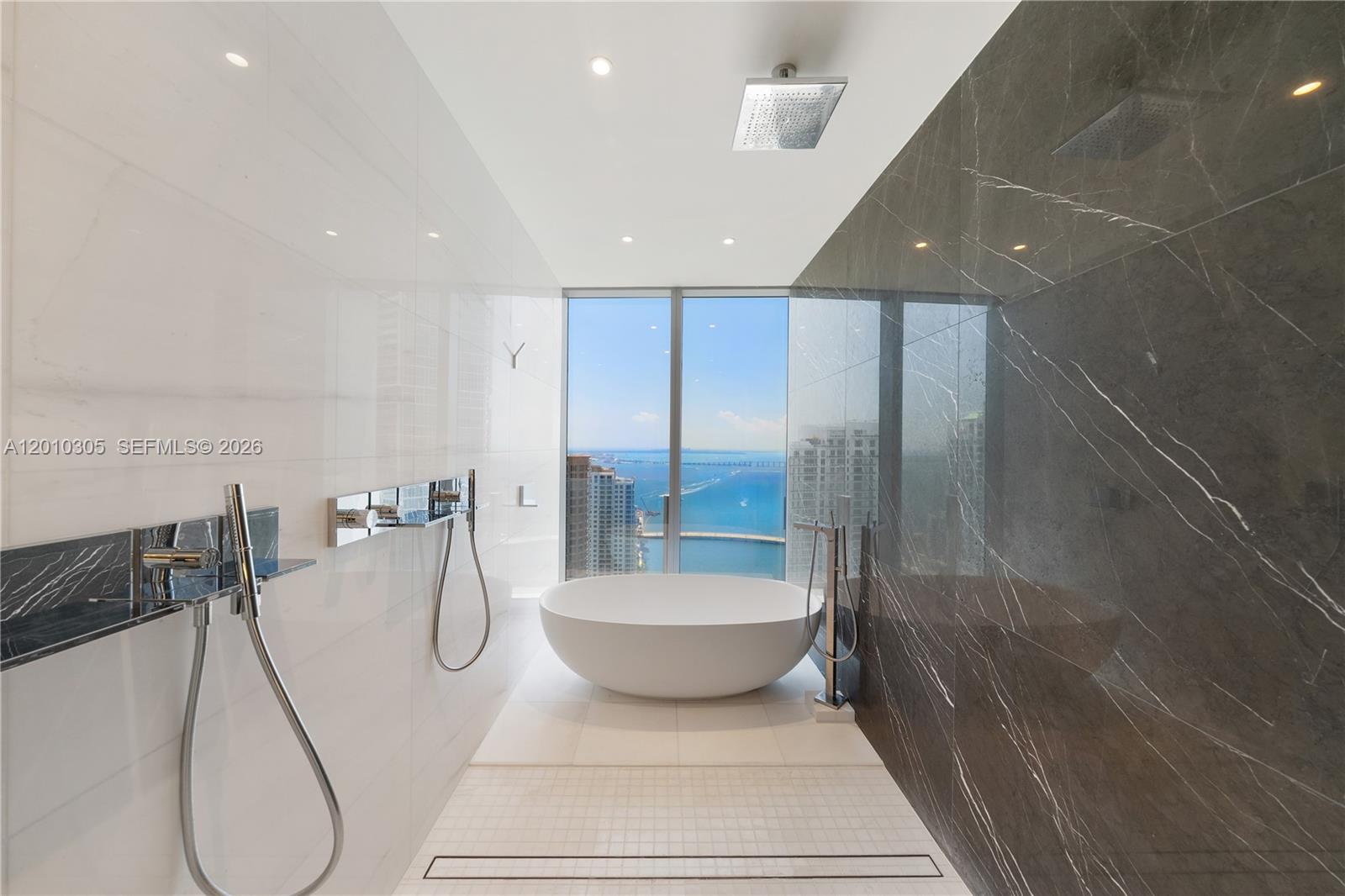 300 Biscayne Blvd Way 3503c Property Photo 34