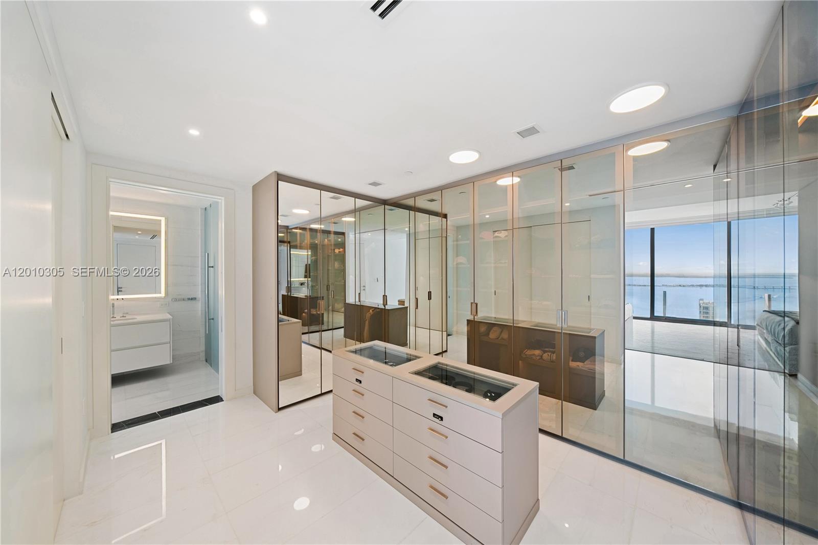 300 Biscayne Blvd Way 3503c Property Photo 36