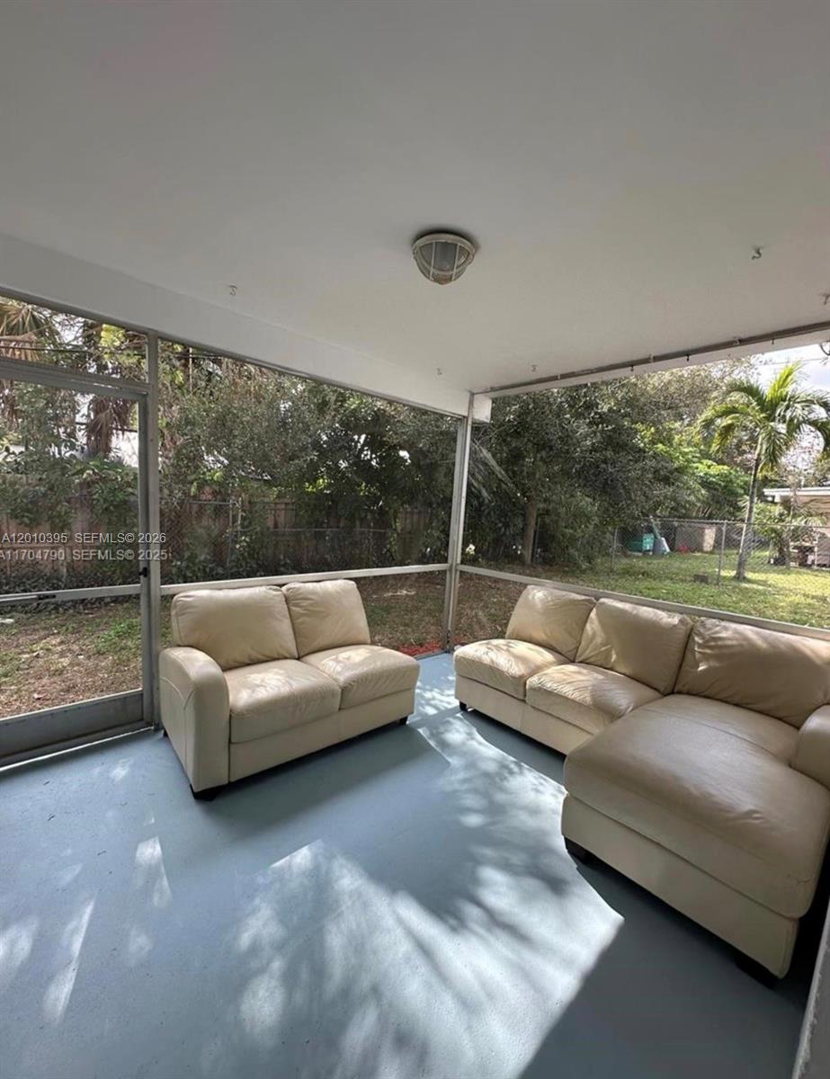 2620 Sw 51st Street Property Photo 7