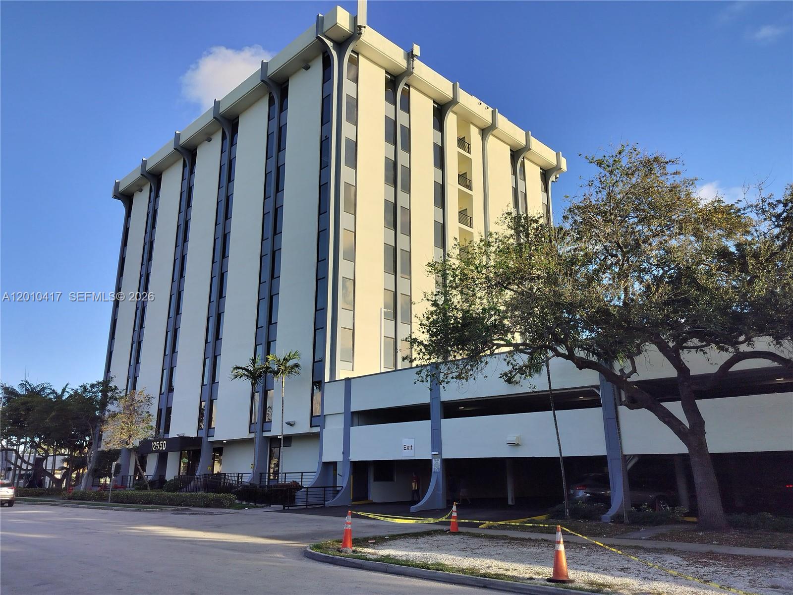 12550 Biscayne Boulevard 605 Property Photo 21
