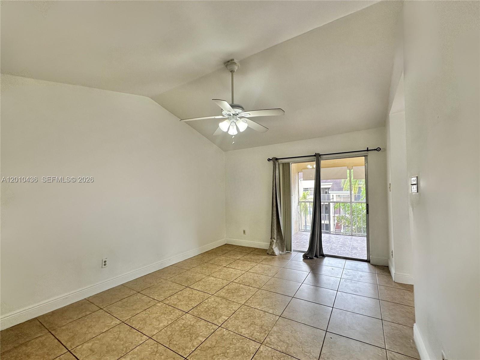 15300 Sw 106th Terrace 506 Property Photo 2