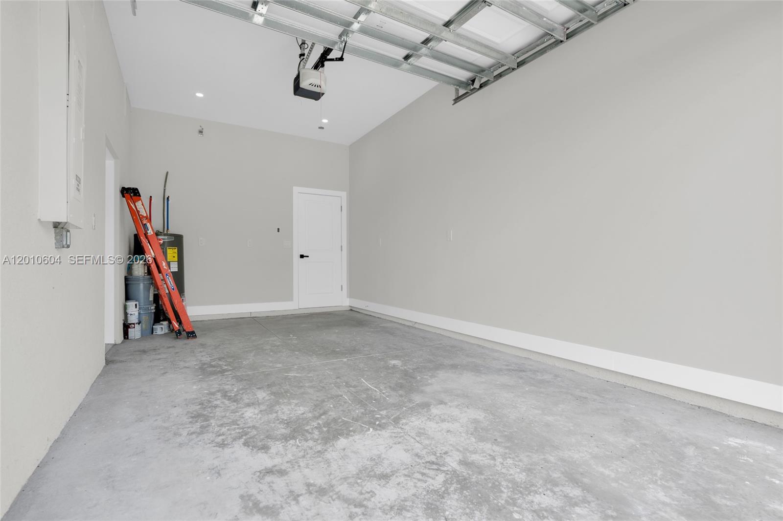 1201 E 7th Street Property Photo 29
