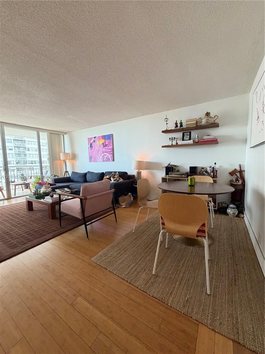 18061 Biscayne Boulevard 601 Property Photo 3