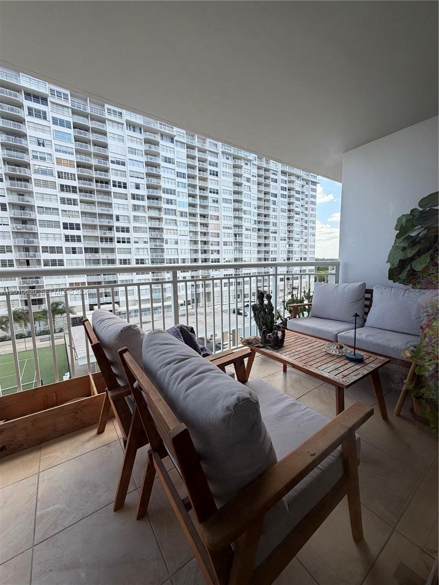 18061 Biscayne Boulevard 601 Property Photo 10